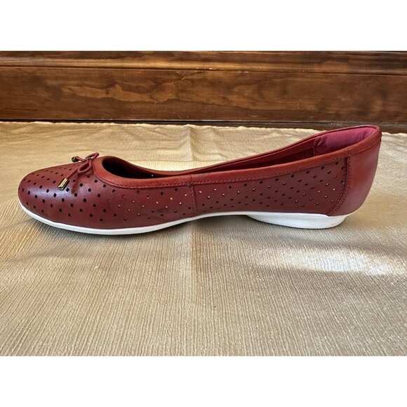 Collection by Clarks Cloud Stepper Soft Cushion Ballet Flats Red Polka BowSz 9.5 - Picture 5 of 16